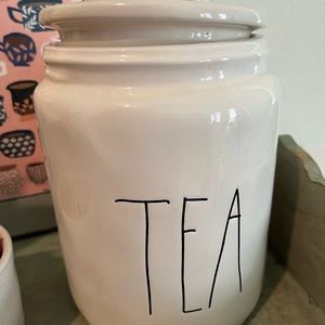 Tea Canister (Magenta/Rae Dunn)